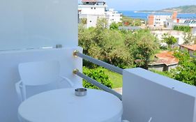 Iljo Apartments