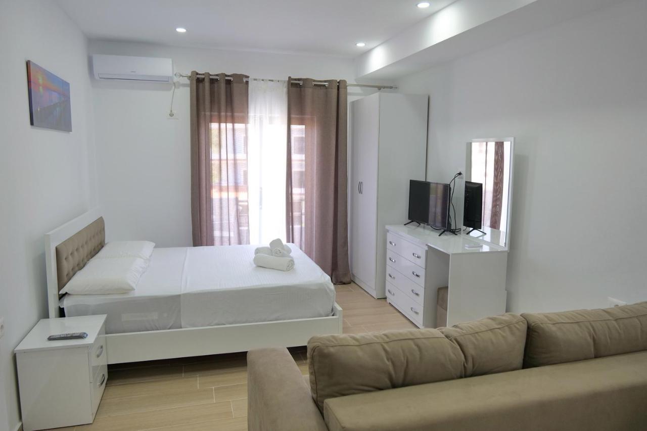 Iljo Apartments Ksamil Exterior foto