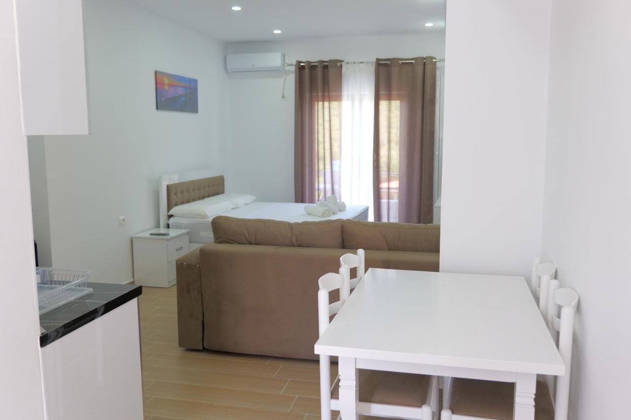 Iljo Apartments Ksamil Exterior foto