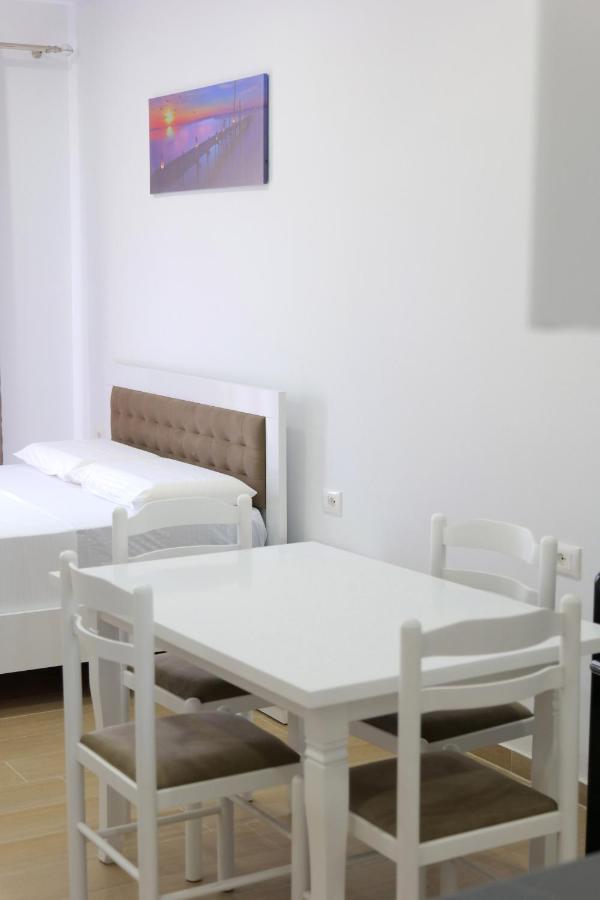 Iljo Apartments Ksamil Exterior foto